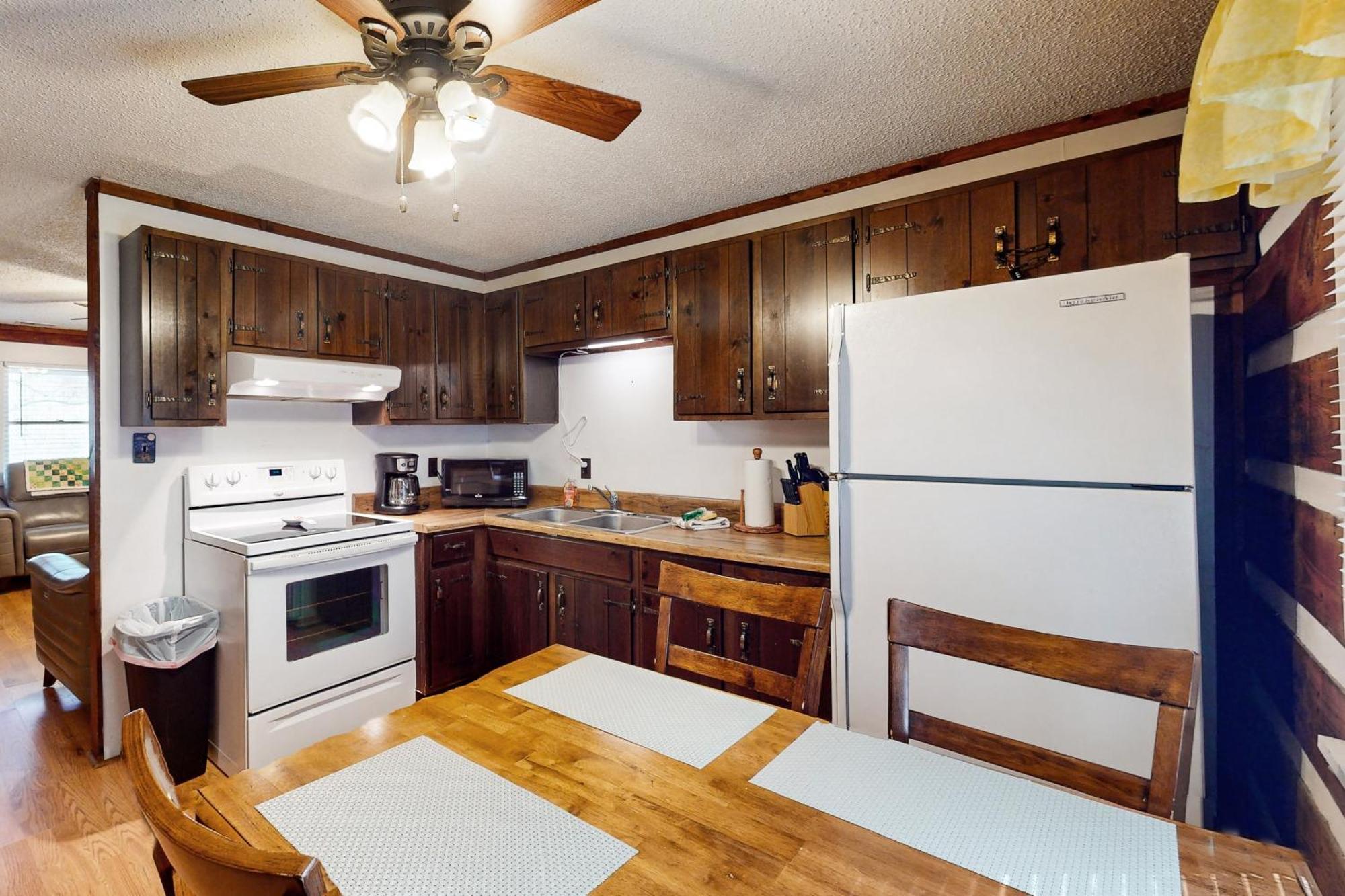 2 Bed 2 Bath Vacation Home In Whittier II Экстерьер фото